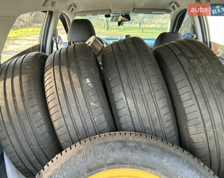 Серый Хонда СРВ, объемом двигателя 2 л и пробегом 300 тыс. км за 14500 $, фото 28 на Automoto.ua