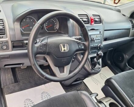 Серый Хонда СРВ, объемом двигателя 3 л и пробегом 252 тыс. км за 12800 $, фото 13 на Automoto.ua