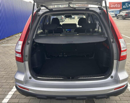 Серый Хонда СРВ, объемом двигателя 2.2 л и пробегом 195 тыс. км за 15100 $, фото 6 на Automoto.ua