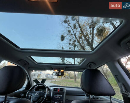 Хонда СРВ 2011 в Черновцах на Automoto.ua Серый Хонда СРВ, объемом двигателя 2.2 л и пробегом 218 тыс. км за 13990 $, фото 26 на Automoto.ua