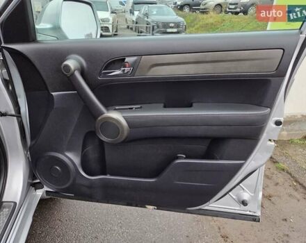 Сірий Хонда СРВ, об'ємом двигуна 2.2 л та пробігом 240 тис. км за 13700 $, фото 46 на Automoto.ua