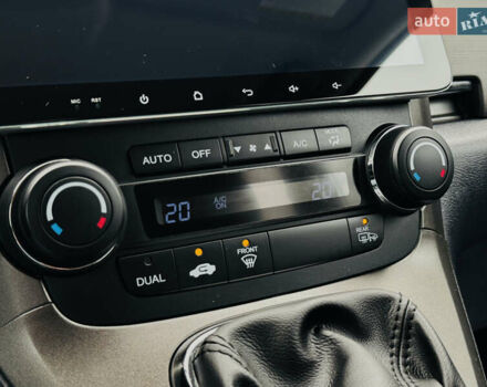 Серый Хонда СРВ, объемом двигателя 2.2 л и пробегом 165 тыс. км за 14950 $, фото 64 на Automoto.ua