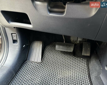 Сірий Хонда СРВ, об'ємом двигуна 2.4 л та пробігом 250 тис. км за 15500 $, фото 6 на Automoto.ua