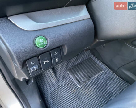 Серый Хонда СРВ, объемом двигателя 2.2 л и пробегом 216 тыс. км за 18000 $, фото 15 на Automoto.ua