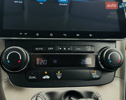 Серый Хонда СРВ, объемом двигателя 2.2 л и пробегом 165 тыс. км за 14950 $, фото 63 на Automoto.ua