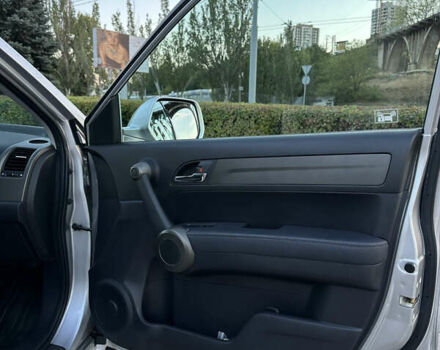 Хонда СРВ 2012 в Днепре (Днепропетровске) на Automoto.ua Серый Хонда СРВ, объемом двигателя 2.35 л и пробегом 130 тыс. км за 15100 $, фото 6 на Automoto.ua