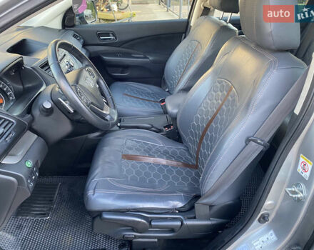 Серый Хонда СРВ, объемом двигателя 2.2 л и пробегом 216 тыс. км за 18000 $, фото 8 на Automoto.ua