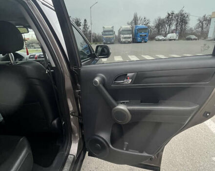 Серый Хонда СРВ, объемом двигателя 2.35 л и пробегом 179 тыс. км за 13600 $, фото 12 на Automoto.ua