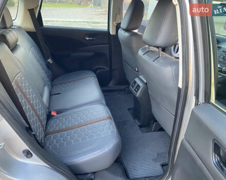 Серый Хонда СРВ, объемом двигателя 2.2 л и пробегом 216 тыс. км за 18000 $, фото 11 на Automoto.ua