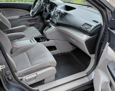 Сірий Хонда СРВ, об'ємом двигуна 2.35 л та пробігом 215 тис. км за 13700 $, фото 8 на Automoto.ua