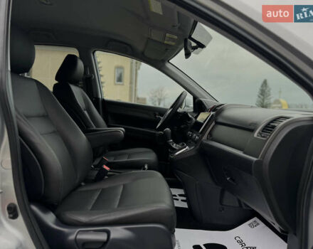 Серый Хонда СРВ, объемом двигателя 2.2 л и пробегом 165 тыс. км за 14950 $, фото 75 на Automoto.ua