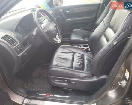 Серый Хонда СРВ, объемом двигателя 2.35 л и пробегом 250 тыс. км за 14000 $, фото 5 на Automoto.ua
