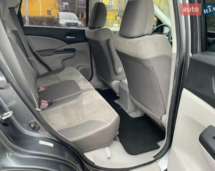 Серый Хонда СРВ, объемом двигателя 2.35 л и пробегом 162 тыс. км за 15300 $, фото 7 на Automoto.ua