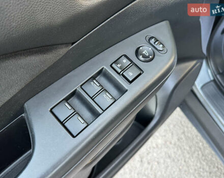 Серый Хонда СРВ, объемом двигателя 2.2 л и пробегом 228 тыс. км за 15899 $, фото 71 на Automoto.ua