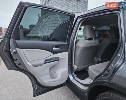 Сірий Хонда СРВ, об'ємом двигуна 2.4 л та пробігом 118 тис. км за 14900 $, фото 31 на Automoto.ua