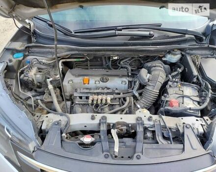 Серый Хонда СРВ, объемом двигателя 2.4 л и пробегом 200 тыс. км за 17200 $, фото 6 на Automoto.ua