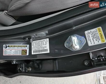 Сірий Хонда СРВ, об'ємом двигуна 2.4 л та пробігом 118 тис. км за 14900 $, фото 16 на Automoto.ua