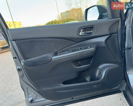 Серый Хонда СРВ, объемом двигателя 2.2 л и пробегом 228 тыс. км за 15899 $, фото 70 на Automoto.ua