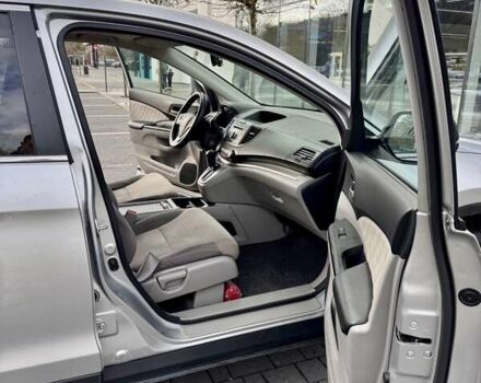 Хонда СРВ 2014 в Львове на Automoto.ua Серый Хонда СРВ, объемом двигателя 2.35 л и пробегом 170 тыс. км за 13900 $, фото 10 на Automoto.ua