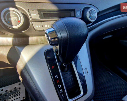 Хонда СРВ 2014 в Харькове на Automoto.ua Серый Хонда СРВ, объемом двигателя 2.36 л и пробегом 238 тыс. км за 10500 $, фото 20 на Automoto.ua