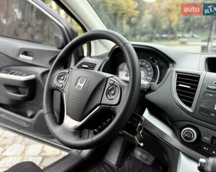 Хонда СРВ 2014 в Киеве на Automoto.ua Серый Хонда СРВ, объемом двигателя 2.4 л и пробегом 92 тыс. км за 17300 $, фото 46 на Automoto.ua