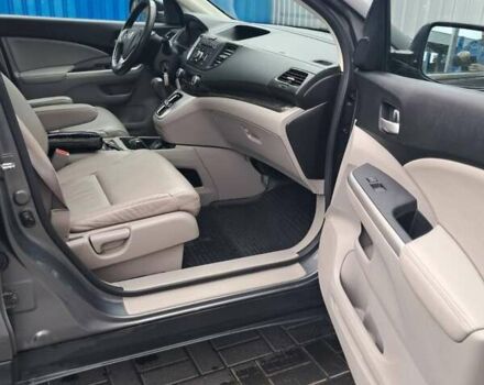 Хонда СРВ 2014 в Полтаве на Automoto.ua Серый Хонда СРВ, объемом двигателя 2.36 л и пробегом 149 тыс. км за 15500 $, фото 17 на Automoto.ua