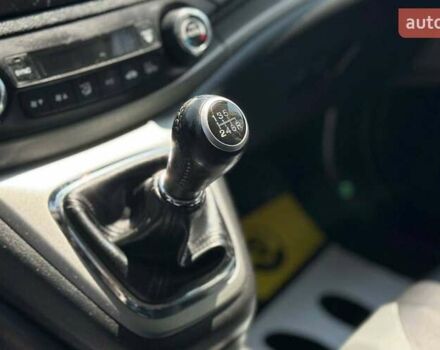 Хонда СРВ 2014 в Ивано-Франковске на Automoto.ua Серый Хонда СРВ, объемом двигателя 1.6 л и пробегом 230 тыс. км за 15000 $, фото 12 на Automoto.ua