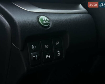 Серый Хонда СРВ, объемом двигателя 2.2 л и пробегом 205 тыс. км за 16999 $, фото 9 на Automoto.ua