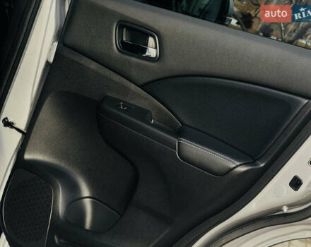 Сірий Хонда СРВ, об'ємом двигуна 2.2 л та пробігом 165 тис. км за 19700 $, фото 69 на Automoto.ua