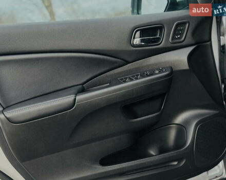 Сірий Хонда СРВ, об'ємом двигуна 2.2 л та пробігом 165 тис. км за 19700 $, фото 37 на Automoto.ua