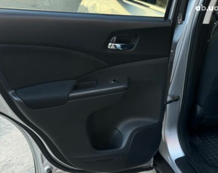 Сірий Хонда СРВ, об'ємом двигуна 2.4 л та пробігом 235 тис. км за 16590 $, фото 33 на Automoto.ua