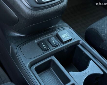 Сірий Хонда СРВ, об'ємом двигуна 2.4 л та пробігом 235 тис. км за 16590 $, фото 22 на Automoto.ua