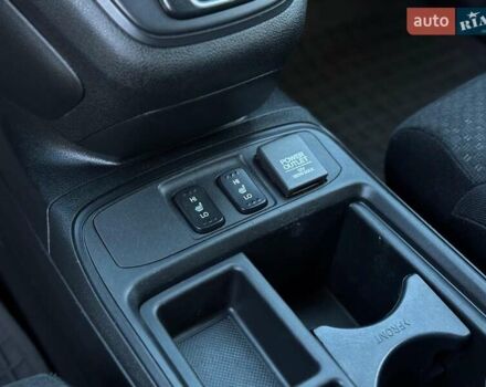 Серый Хонда СРВ, объемом двигателя 2.4 л и пробегом 235 тыс. км за 16590 $, фото 23 на Automoto.ua