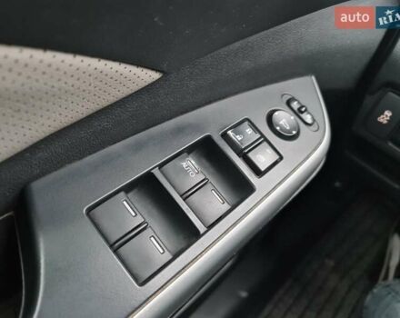 Сірий Хонда СРВ, об'ємом двигуна 2.36 л та пробігом 223 тис. км за 14800 $, фото 21 на Automoto.ua