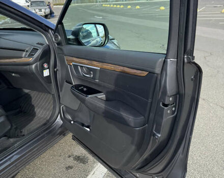 Серый Хонда СРВ, объемом двигателя 1.5 л и пробегом 49 тыс. км за 27500 $, фото 4 на Automoto.ua