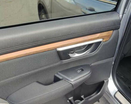 Серый Хонда СРВ, объемом двигателя 1.5 л и пробегом 77 тыс. км за 17500 $, фото 5 на Automoto.ua