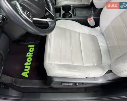 Серый Хонда СРВ, объемом двигателя 1.5 л и пробегом 48 тыс. км за 22900 $, фото 19 на Automoto.ua