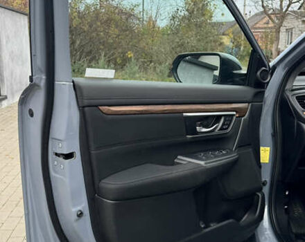 Серый Хонда СРВ, объемом двигателя 1.99 л и пробегом 70 тыс. км за 30100 $, фото 3 на Automoto.ua