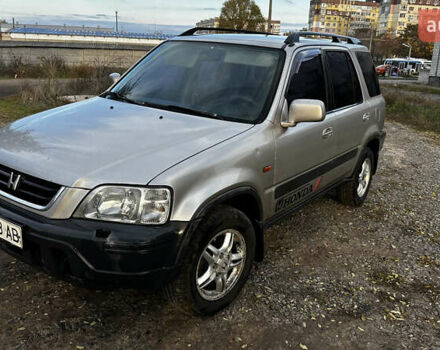 Серый Хонда СРВ, объемом двигателя 2 л и пробегом 312 тыс. км за 5000 $, фото 1 на Automoto.ua