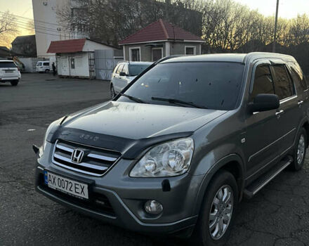 Серый Хонда СРВ, объемом двигателя 2 л и пробегом 245 тыс. км за 7700 $, фото 1 на Automoto.ua