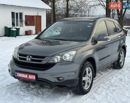 Серый Хонда СРВ, объемом двигателя 2.2 л и пробегом 215 тыс. км за 13250 $, фото 1 на Automoto.ua