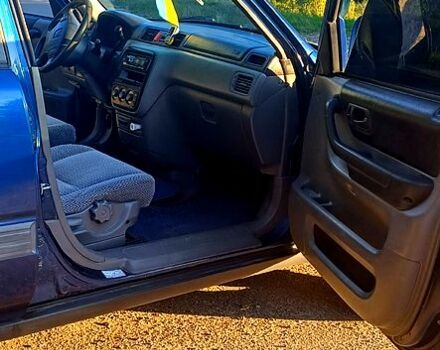 Синий Хонда СРВ, объемом двигателя 2 л и пробегом 360 тыс. км за 4500 $, фото 6 на Automoto.ua