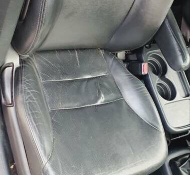 Хонда СРВ 2005 в Сумах на Automoto.ua Синий Хонда СРВ, объемом двигателя 2.2 л и пробегом 240 тыс. км за 6300 $, фото 4 на Automoto.ua