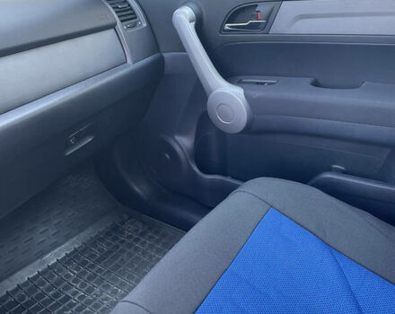 Синий Хонда СРВ, объемом двигателя 2.2 л и пробегом 257 тыс. км за 10200 $, фото 6 на Automoto.ua
