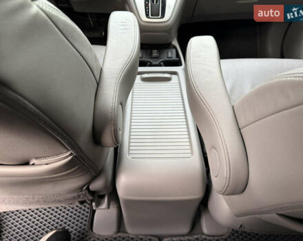 Синий Хонда СРВ, объемом двигателя 2.4 л и пробегом 250 тыс. км за 12777 $, фото 71 на Automoto.ua