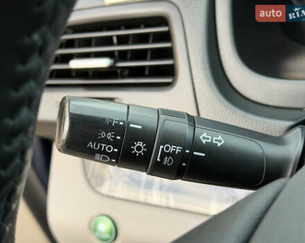 Синий Хонда СРВ, объемом двигателя 2.4 л и пробегом 250 тыс. км за 12777 $, фото 47 на Automoto.ua