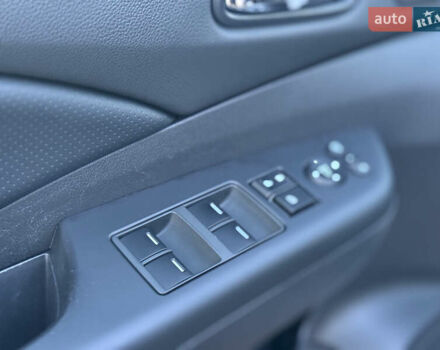 Синий Хонда СРВ, объемом двигателя 2.2 л и пробегом 183 тыс. км за 19799 $, фото 21 на Automoto.ua