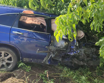 Синий Хонда СРВ, объемом двигателя 2.4 л и пробегом 260 тыс. км за 5000 $, фото 1 на Automoto.ua