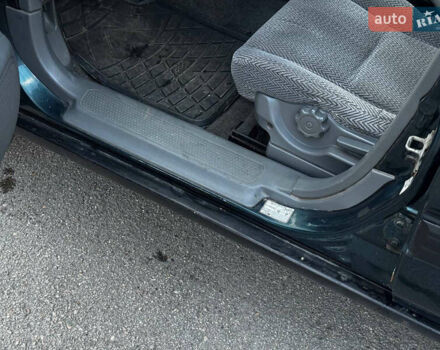 Зелений Хонда СРВ, об'ємом двигуна 2 л та пробігом 368 тис. км за 4000 $, фото 13 на Automoto.ua