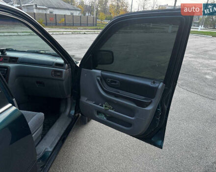 Зелений Хонда СРВ, об'ємом двигуна 2 л та пробігом 368 тис. км за 4000 $, фото 28 на Automoto.ua